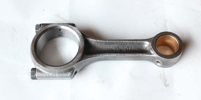 What are the applications of connecting rod forgings in automobile manufacturing?