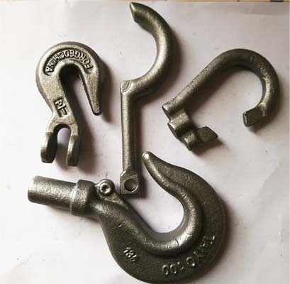 Common defects of hook forgings in the production process